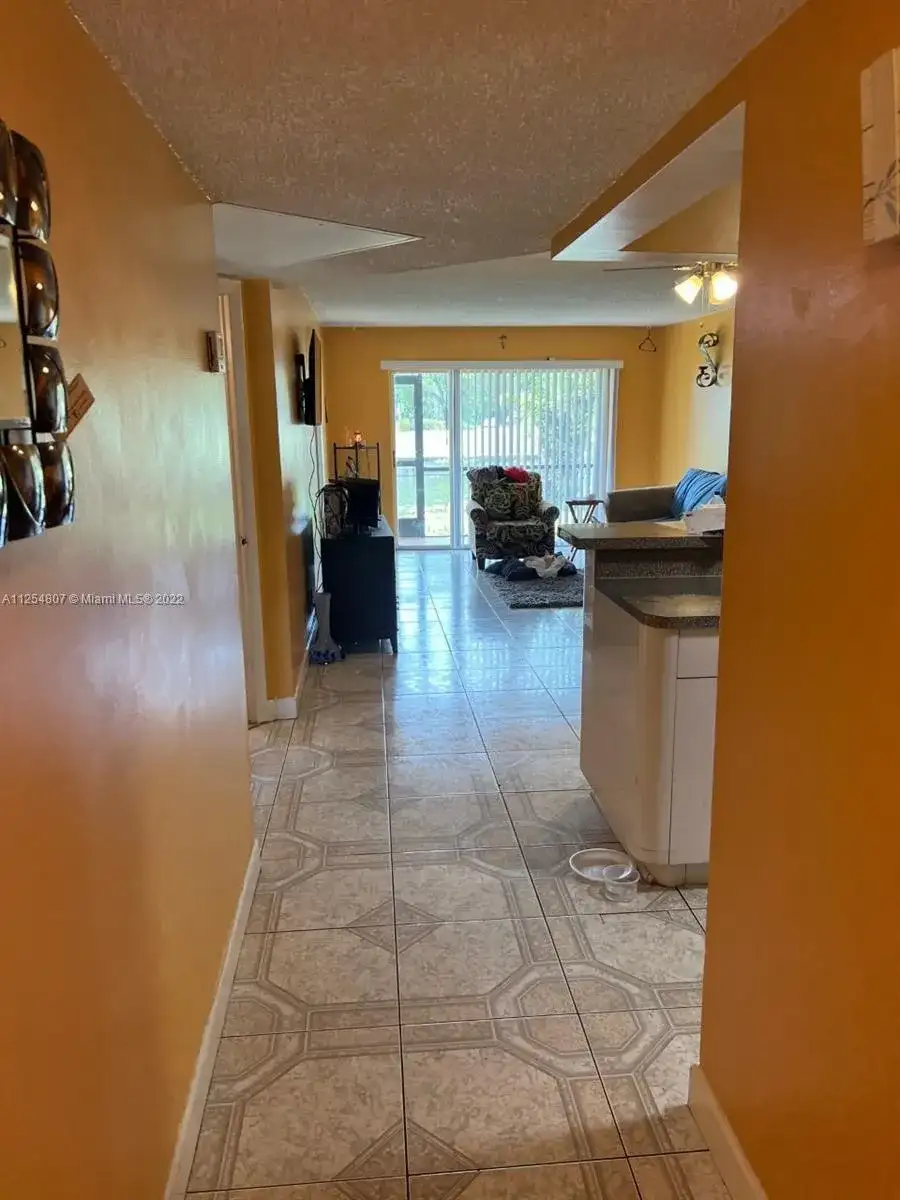 8040 N Colony Cir N # 109, Tamarac FL 33321 photo 5