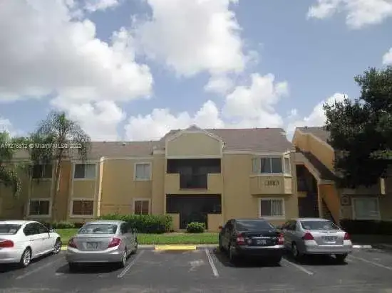 8471 SW 5th St # 208, Pembroke Pines FL 33025 photo 3