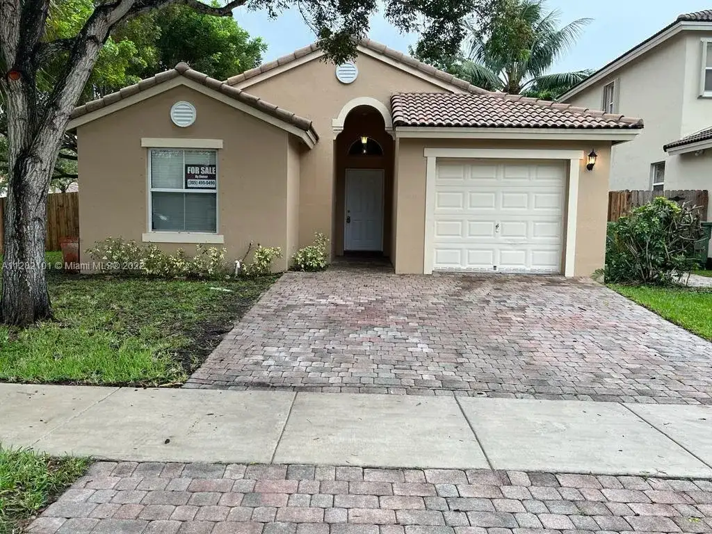 1614 SE 16th St, Homestead FL 33035 photo 3