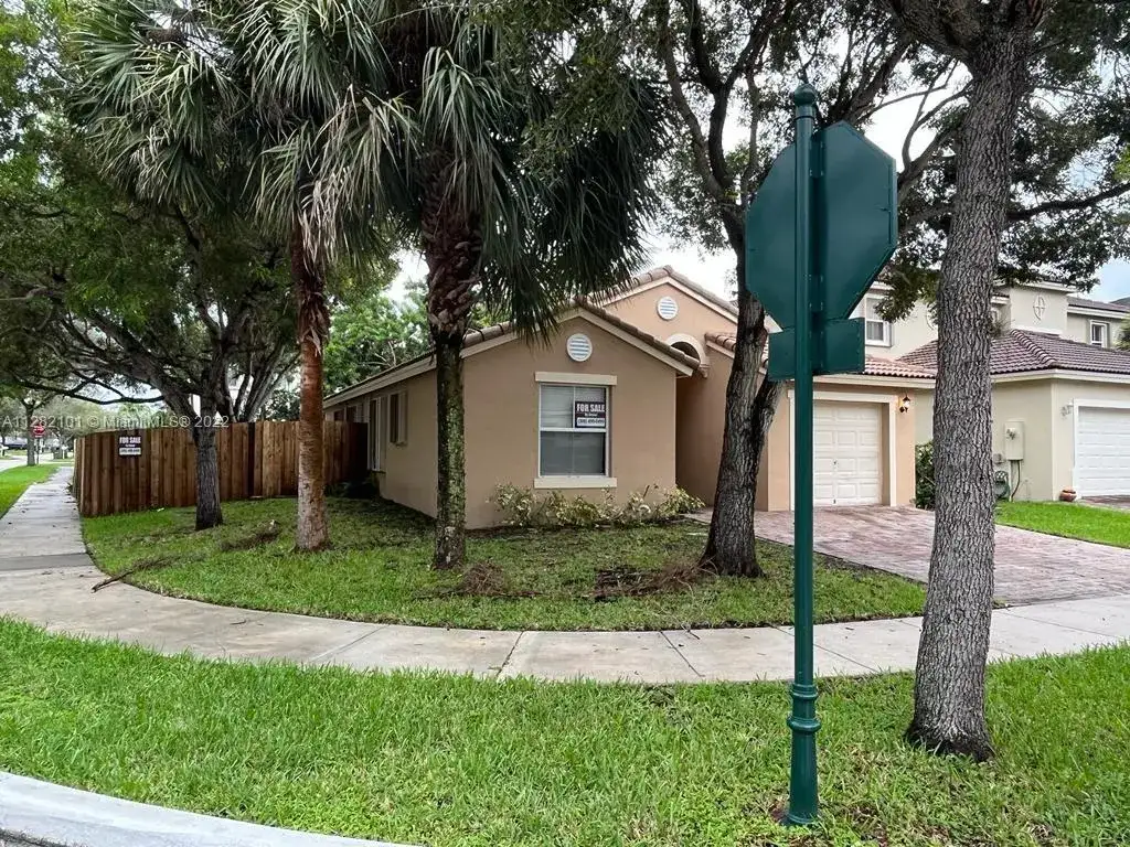 1614 SE 16th St, Homestead FL 33035 photo 4