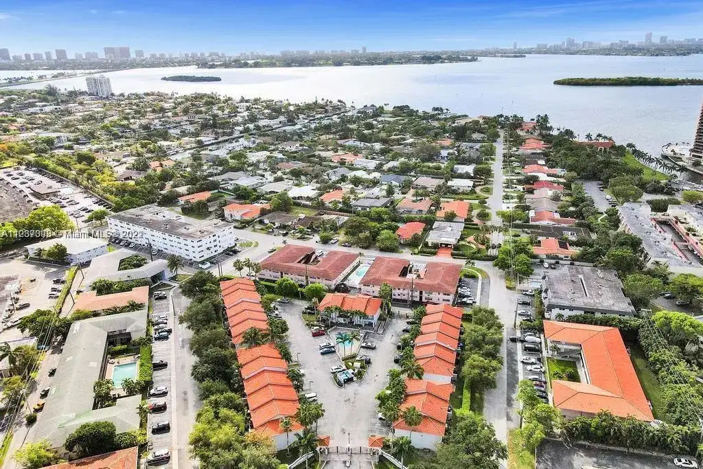 11647 NE 18th Dr # 11647, North Miami FL 33181 photo 3