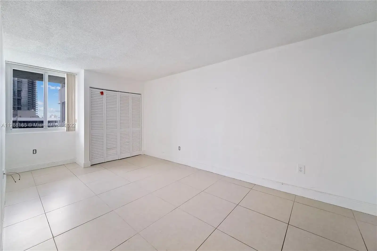 850 N Miami Ave # 1810, Miami FL 33136 photo 3
