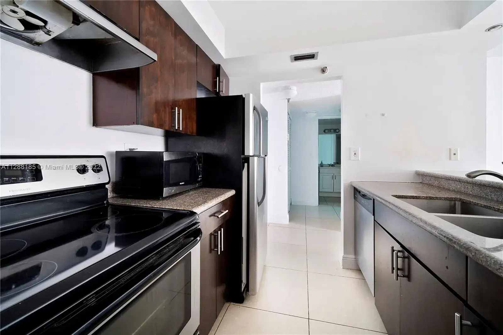 850 N Miami Ave # 1810, Miami FL 33136 photo 4