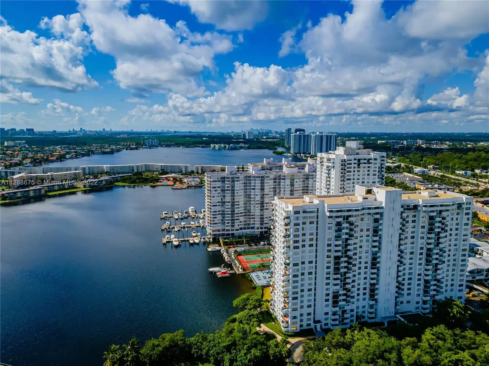 2780 NE 183rd St # 712, Aventura FL 33160 photo 5