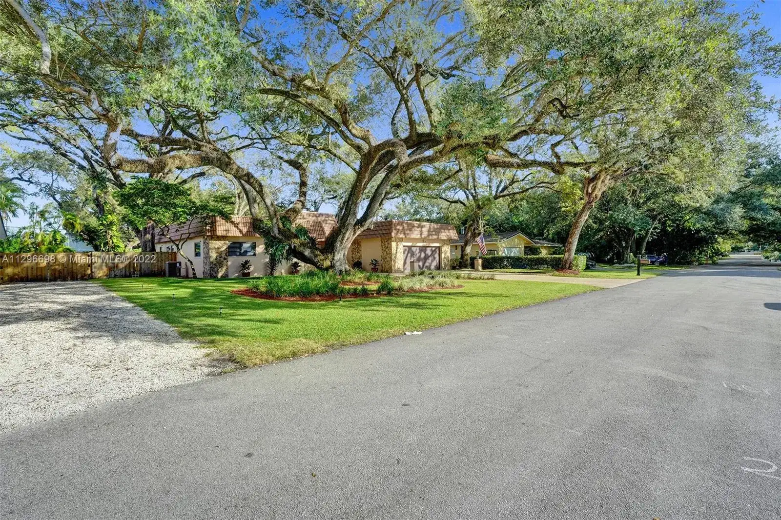 5870 SW 36th Ter, Dania Beach FL 33312 photo 3