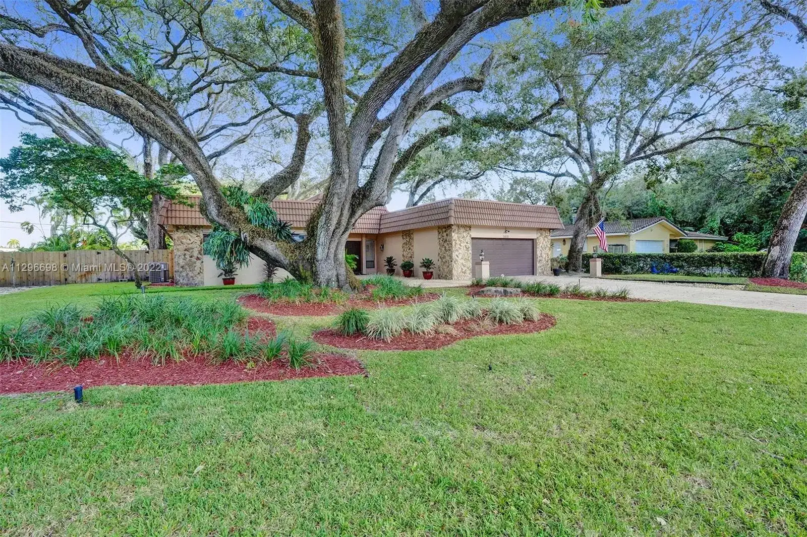 5870 SW 36th Ter, Dania Beach FL 33312 photo 4
