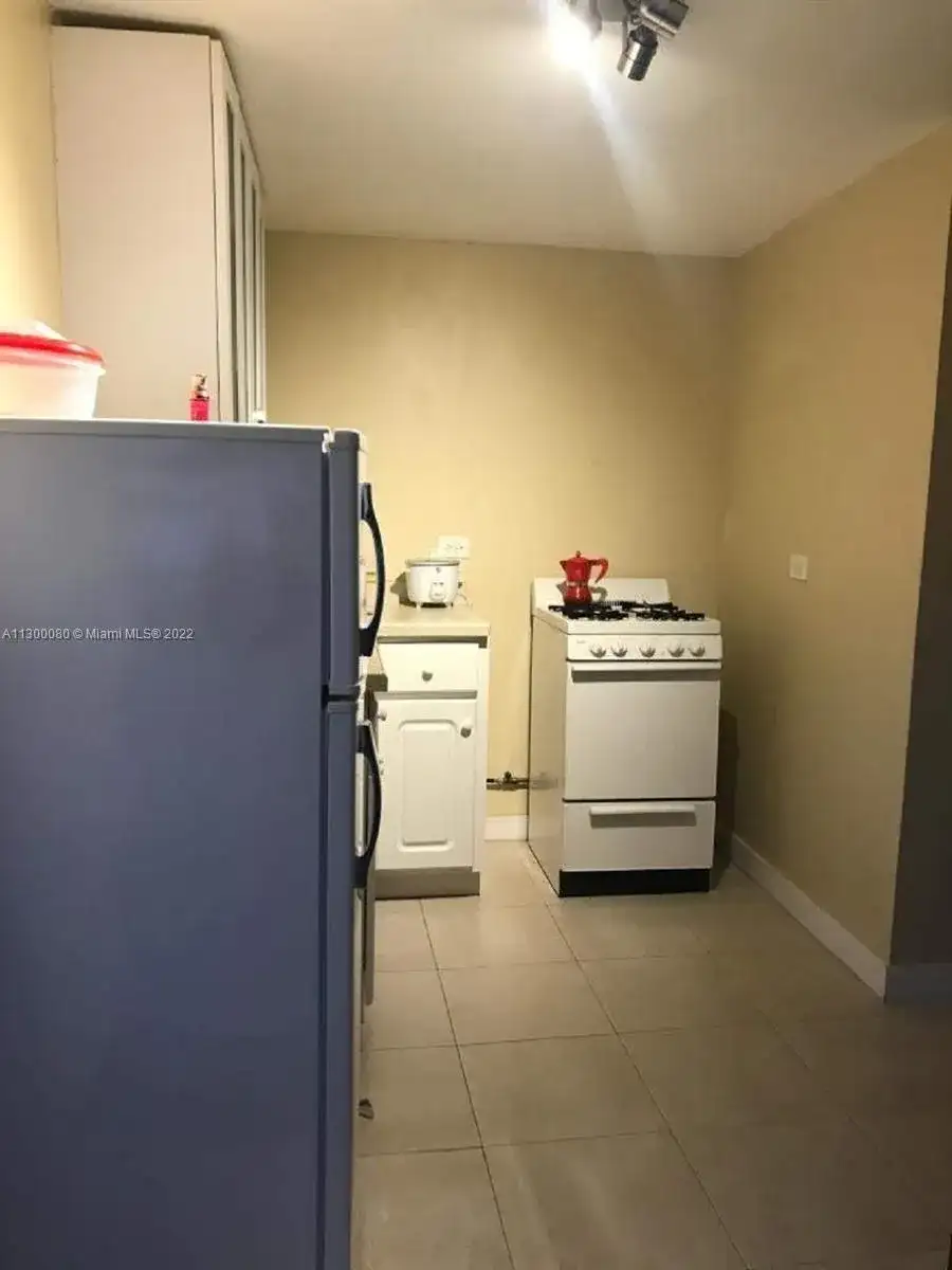 4610 SW 116th Ave, Miami FL 33165 photo 2