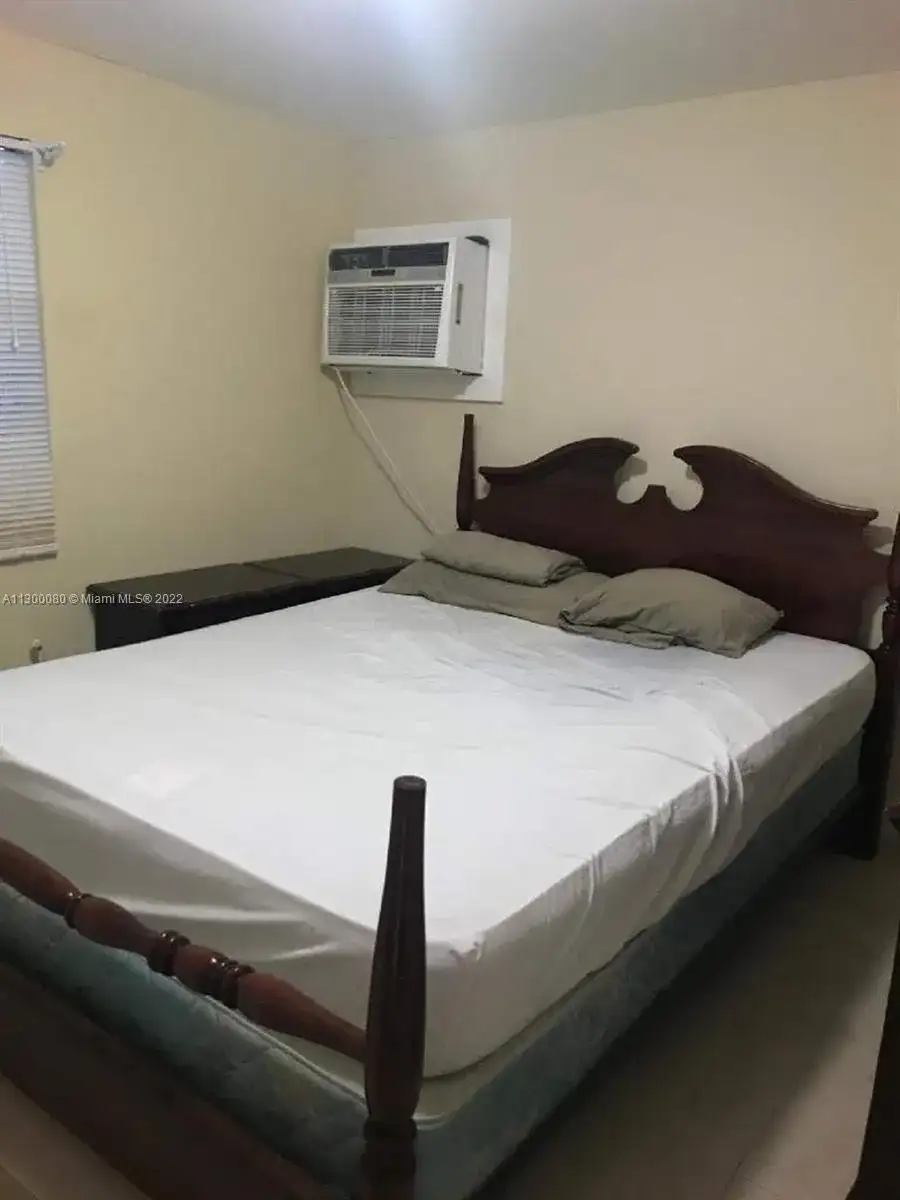 4610 SW 116th Ave, Miami FL 33165 photo 4