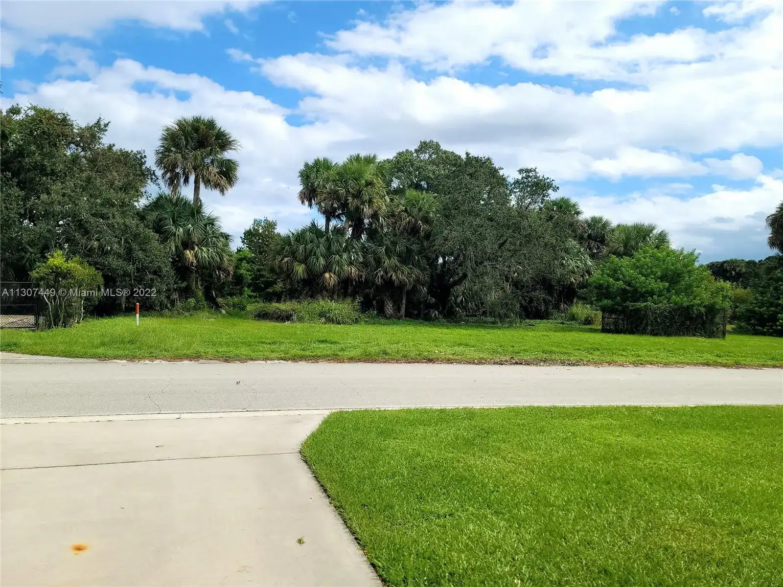 1618 SE Burning Ln, Port St. Lucie FL 34952 photo 2