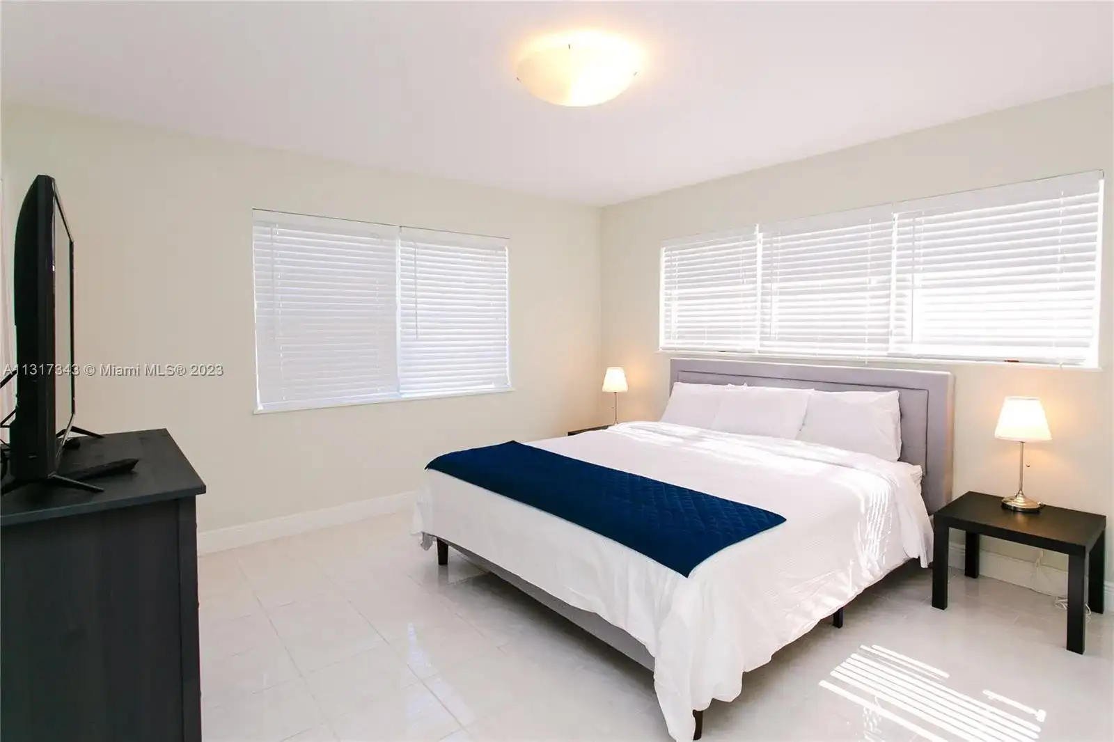 951 Washington St, Hollywood FL 33019 photo 5