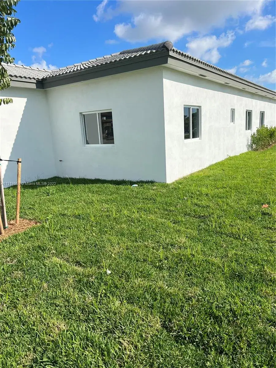 24062 SW 116th Ct, Homestead FL 33032 photo 2