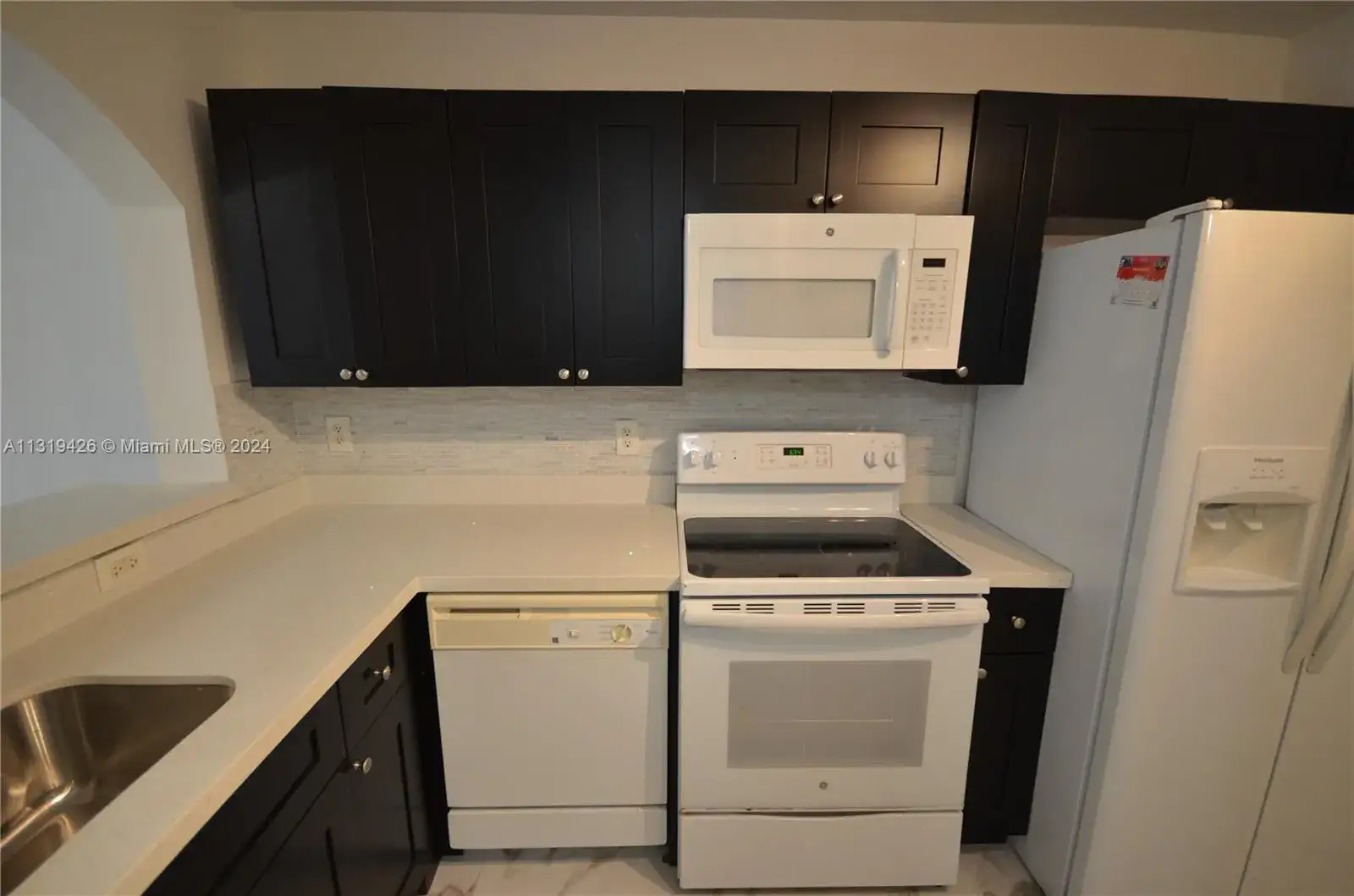 1241 SE 29th St # 102, Homestead FL 33035 photo 2
