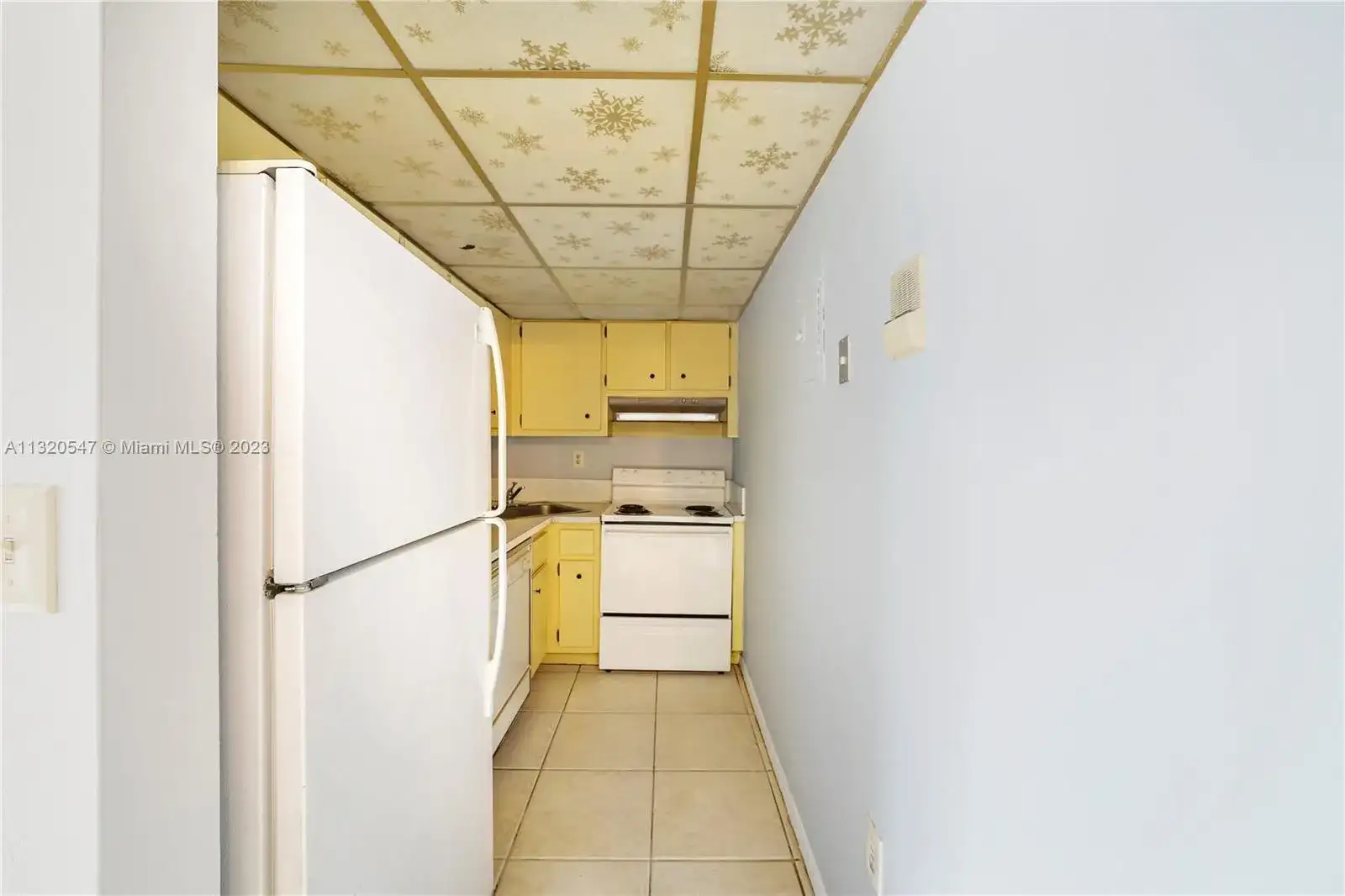 4705 NW 7th St # 7, Miami FL 33126 photo 5