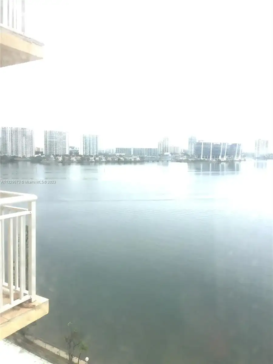 251 174th St # 1219, Sunny Isles Beach FL 33160 photo 2