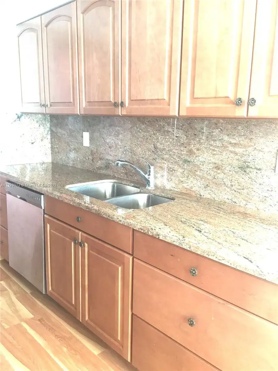 251 174th St # 1219, Sunny Isles Beach FL 33160 photo 5