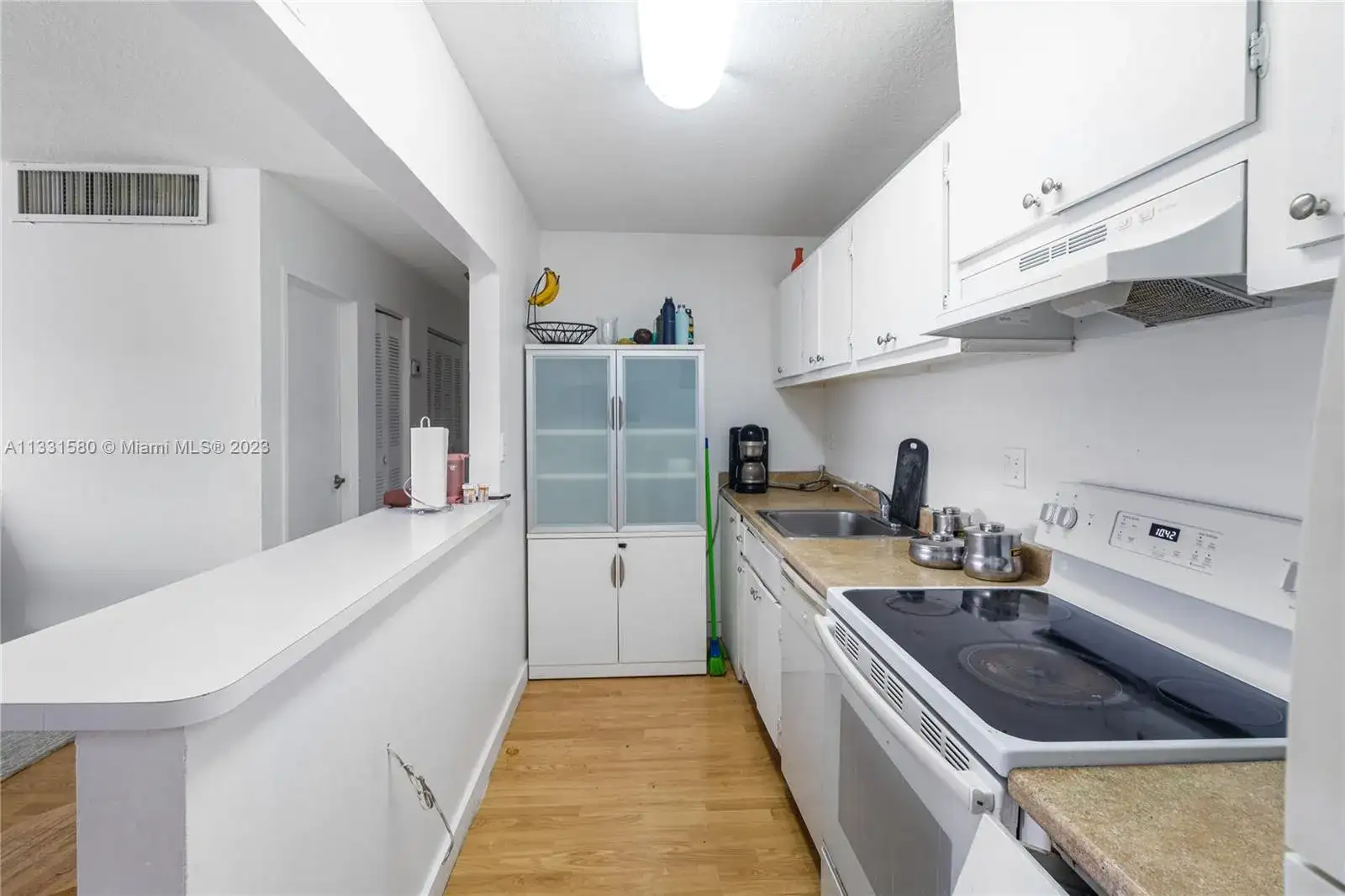 4550 NW 79th Ave # 2D, Doral FL 33166 photo 3
