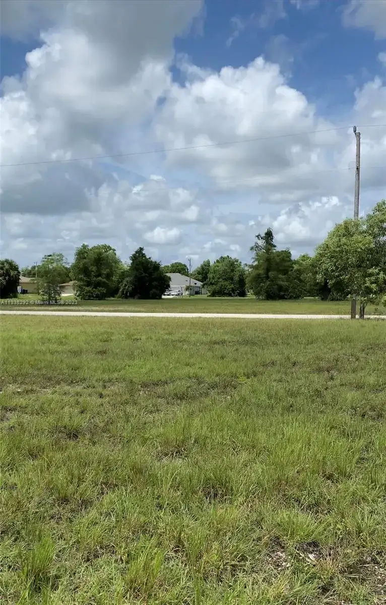 4145 NE 21ST AVE, Cape Coral FL 33909 photo 2
