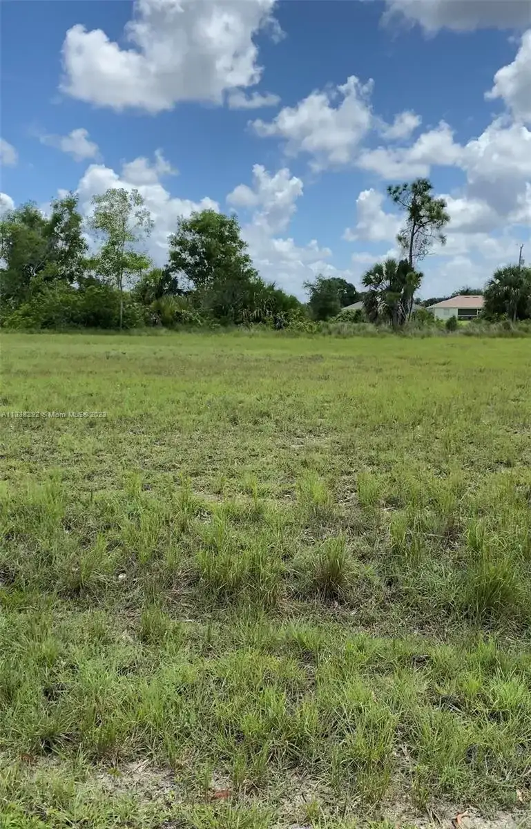 4145 NE 21ST AVE, Cape Coral FL 33909 photo 5