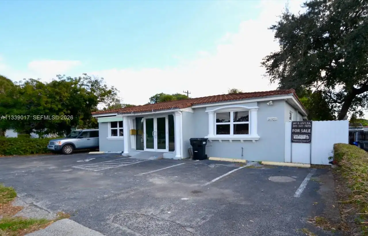 16921 NE 6th Ave, North Miami Beach FL 33162 photo 2