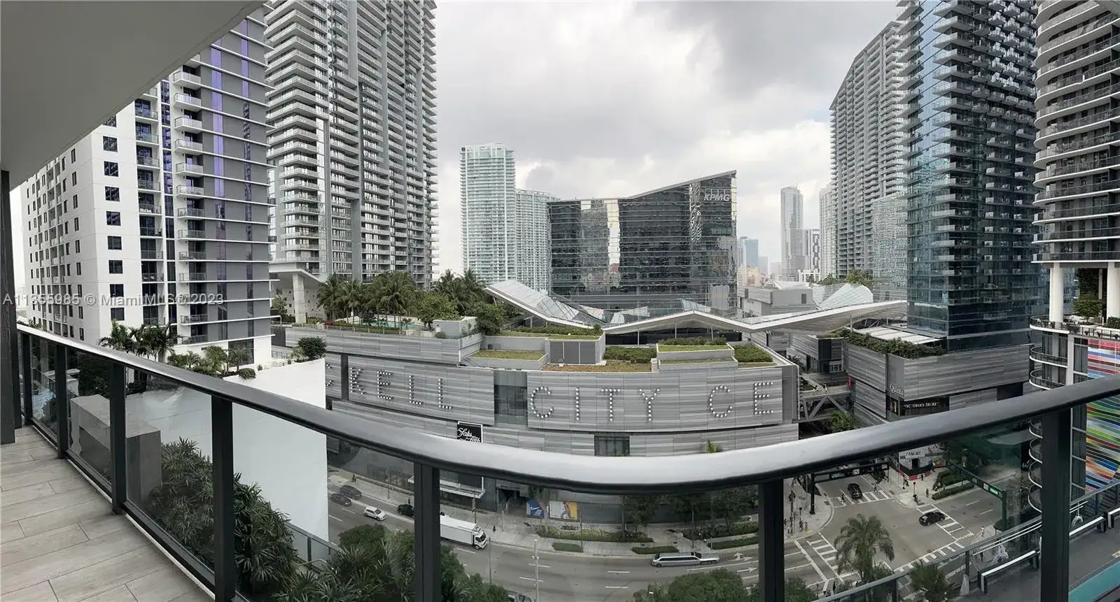 45 SW 9th St # 1109, Miami FL 33130 photo 3