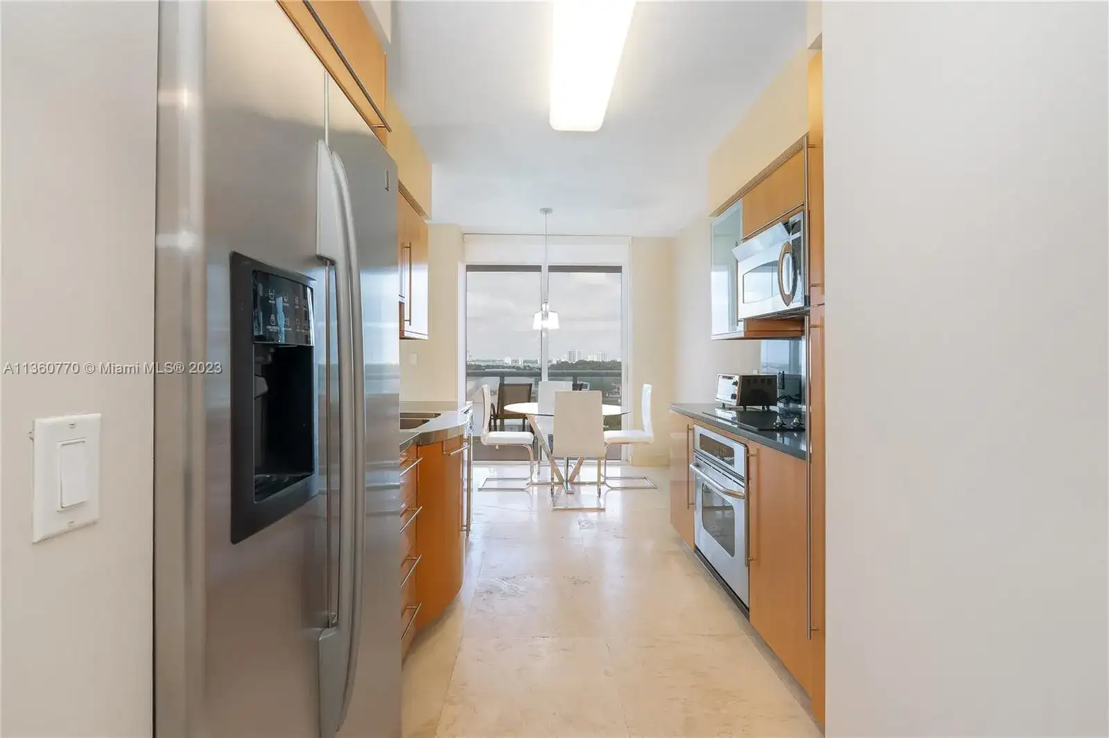 6365 Collins Ave # 907, Miami Beach FL 33141 photo 2