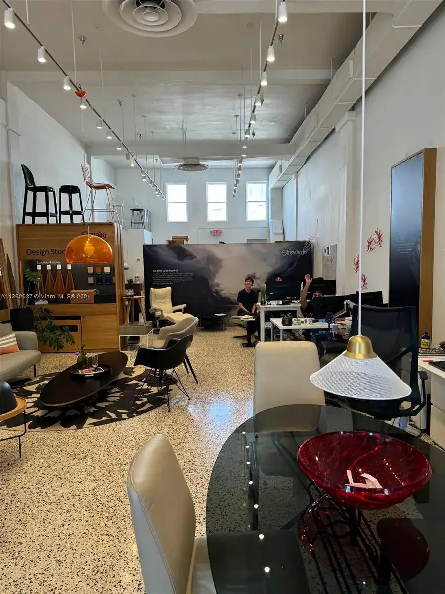 1628 Michigan Avenue, Miami Beach FL 33139 photo 2