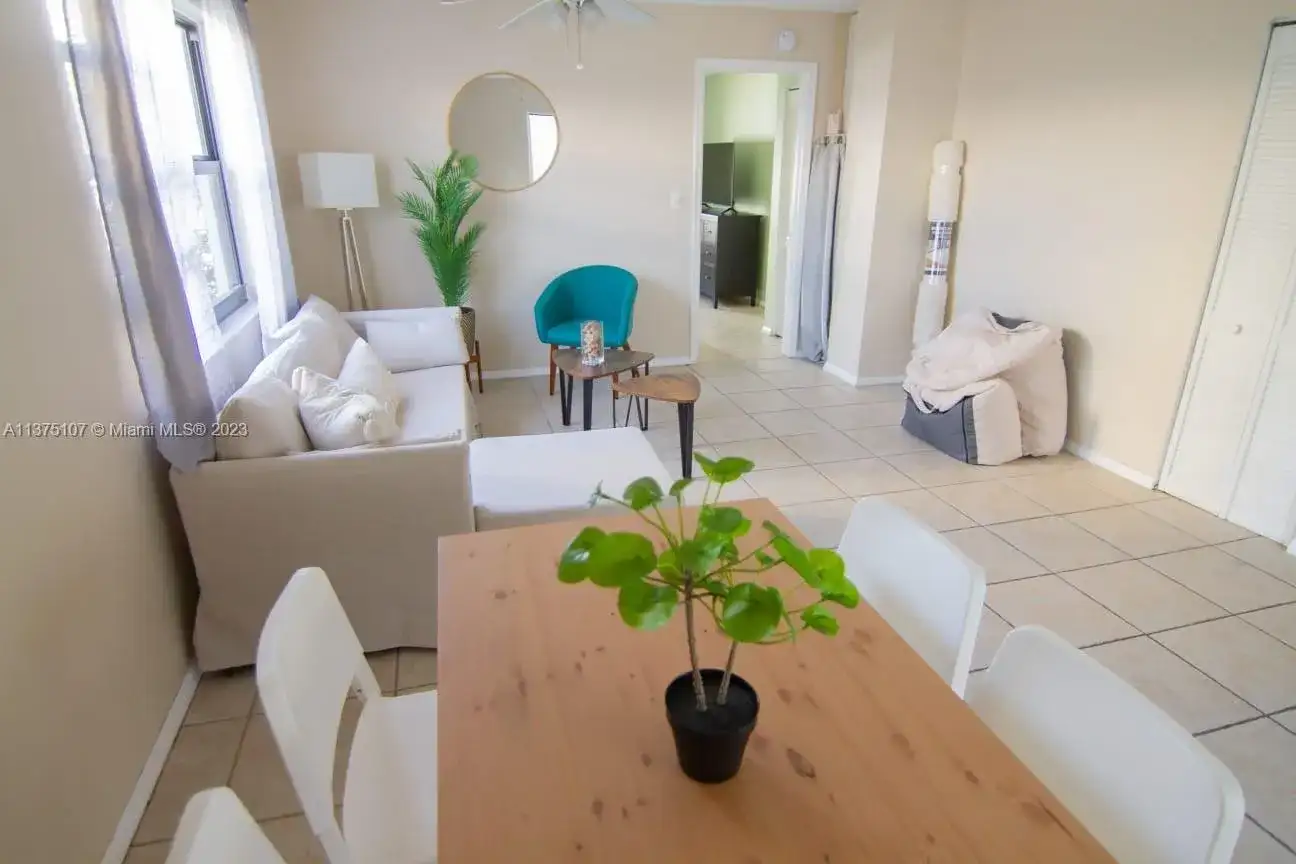 753 Michigan Ave # 2D, Miami Beach FL 33139 photo 2
