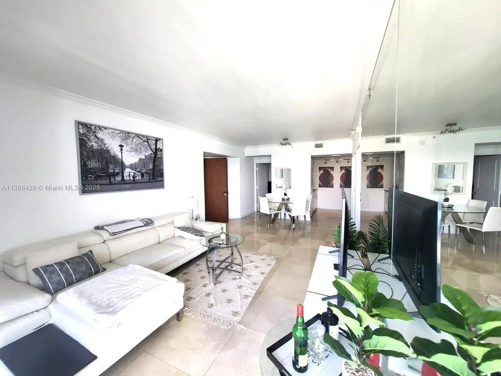 6365 Collins Ave # 1711, Miami Beach FL 33141 photo 2