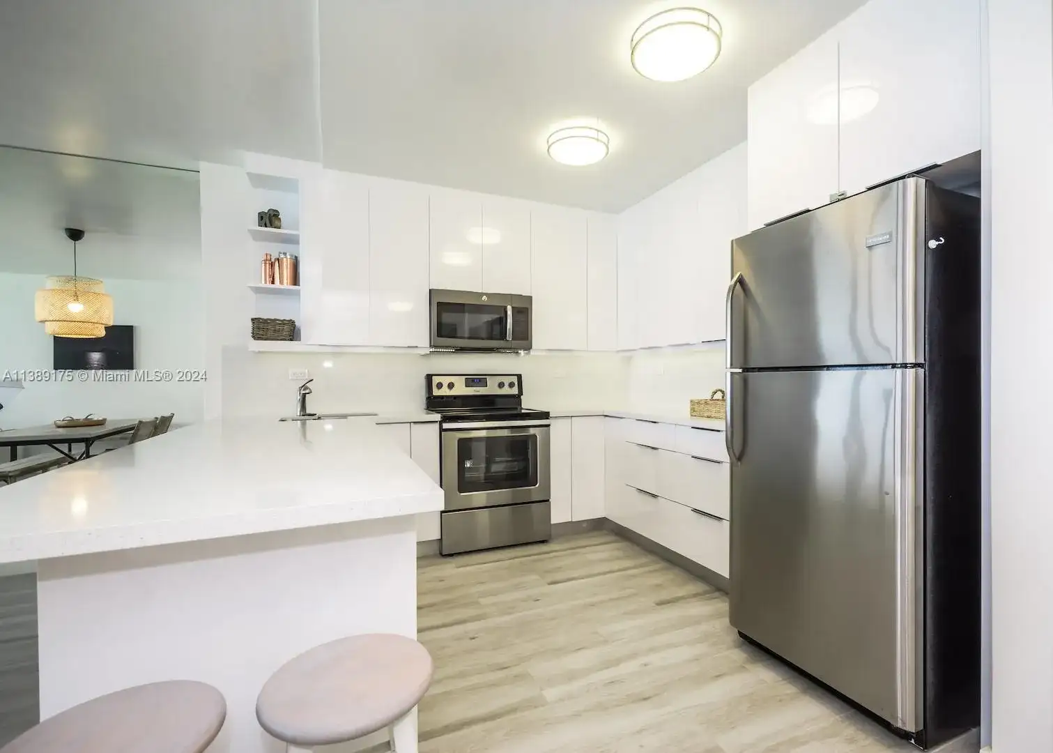 5601 Collins Ave # 1204, Miami Beach FL 33140 photo 3