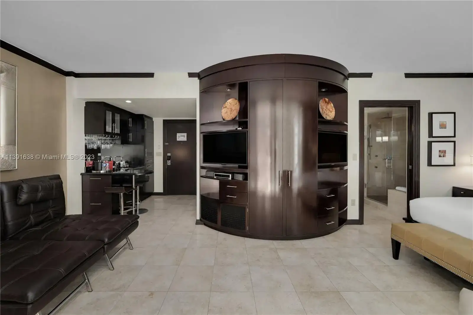 1437 Collins Ave # 311, Miami Beach FL 33139 photo 2
