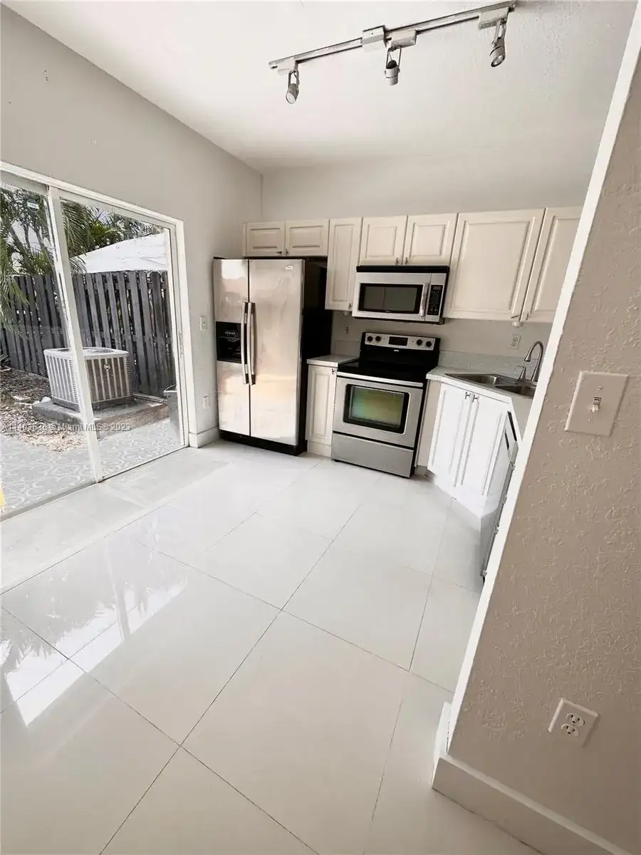 17046 SW 137th Pl # 17046, Miami FL 33177 photo 4