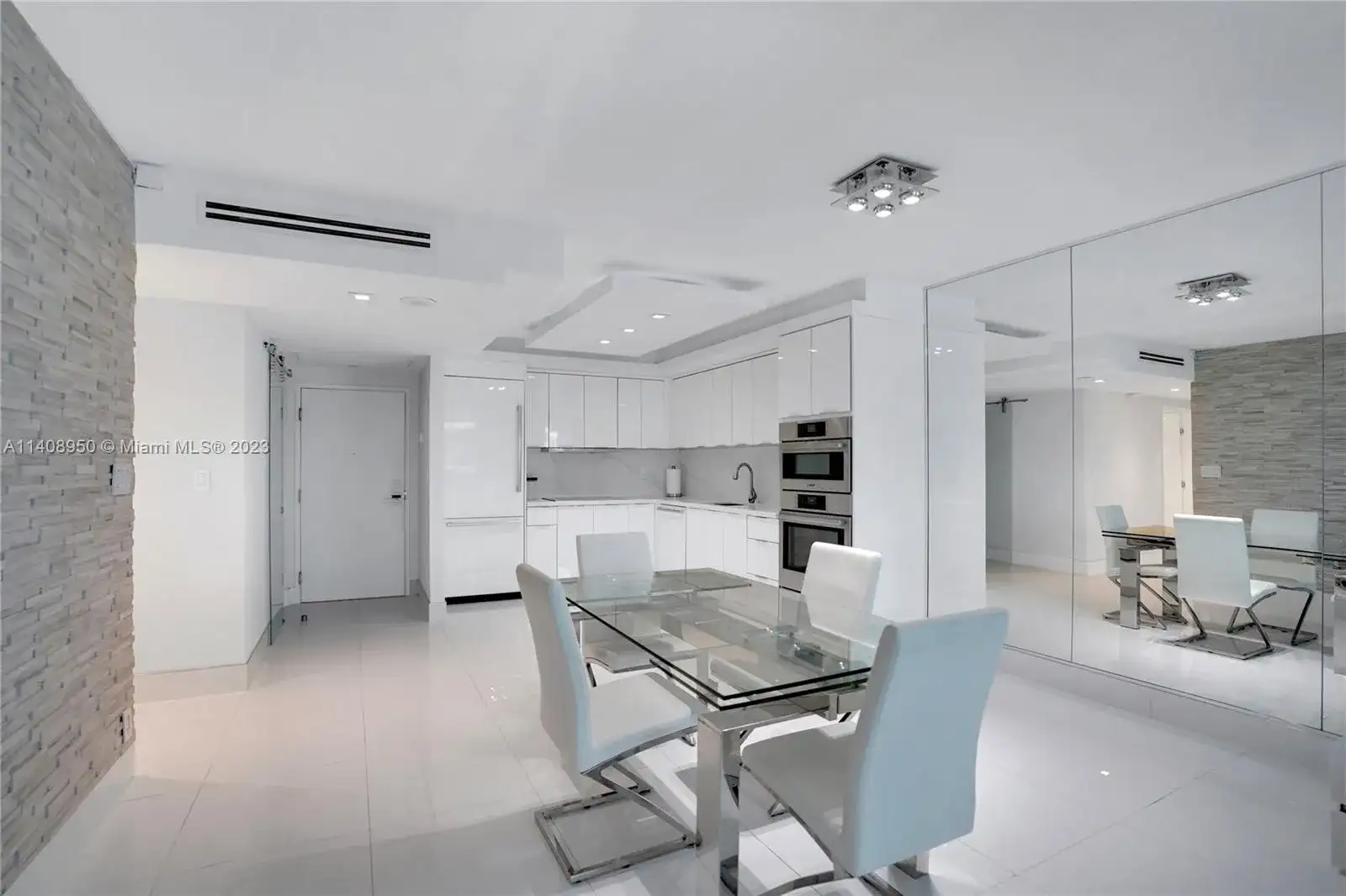 2301 Collins Ave # 416, Miami Beach FL 33139 photo 4