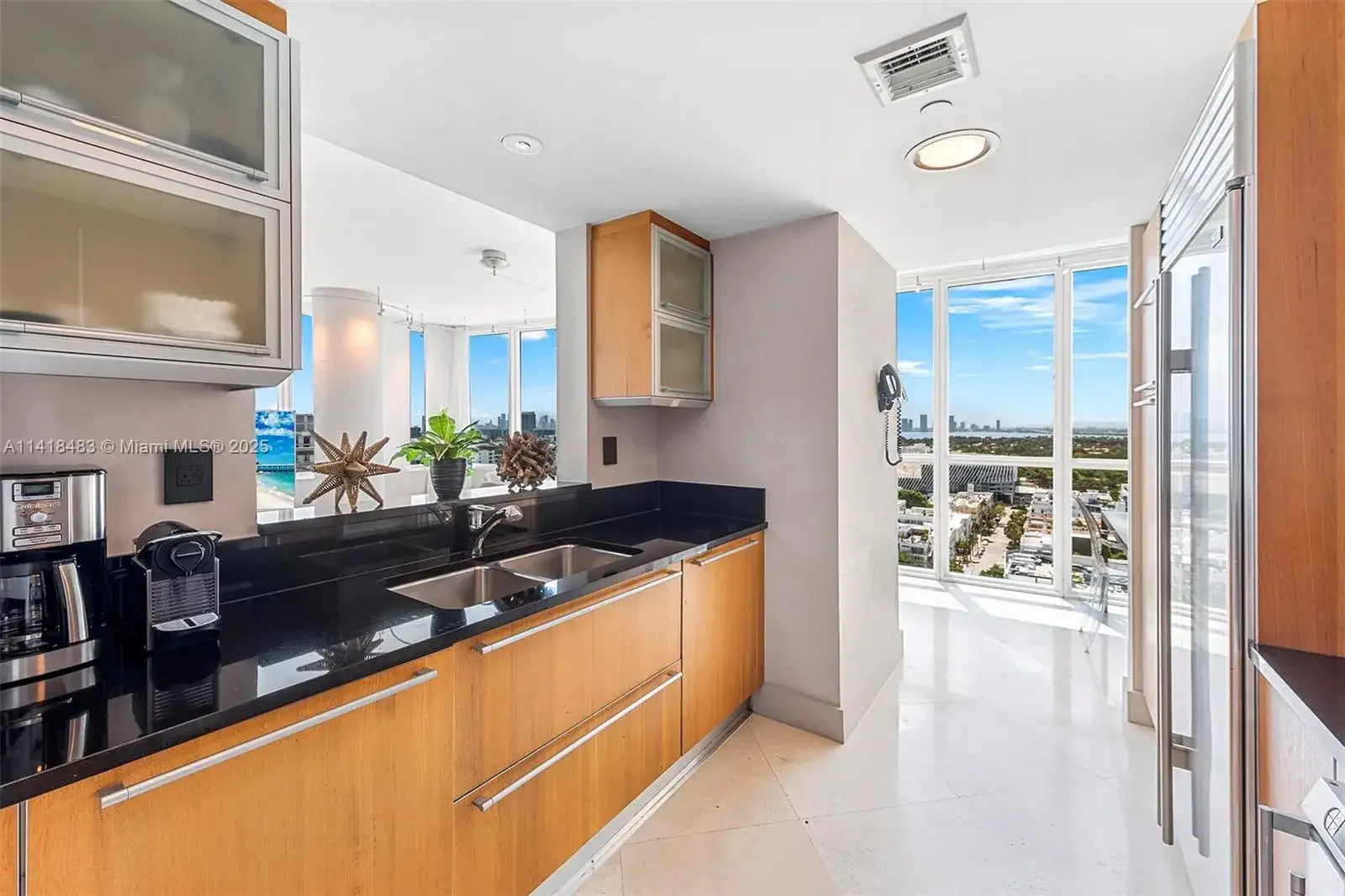 101 20th St # 2102, Miami Beach FL 33139 photo 4