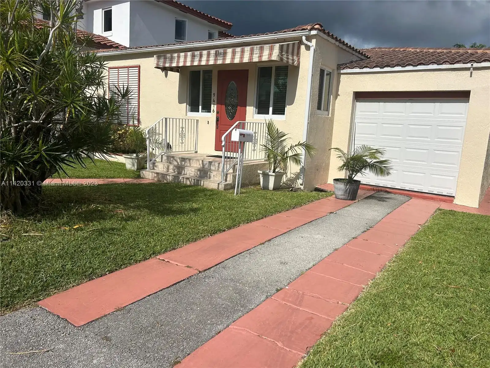 9416 Byron Ave # 0, Surfside FL 33154 photo 3