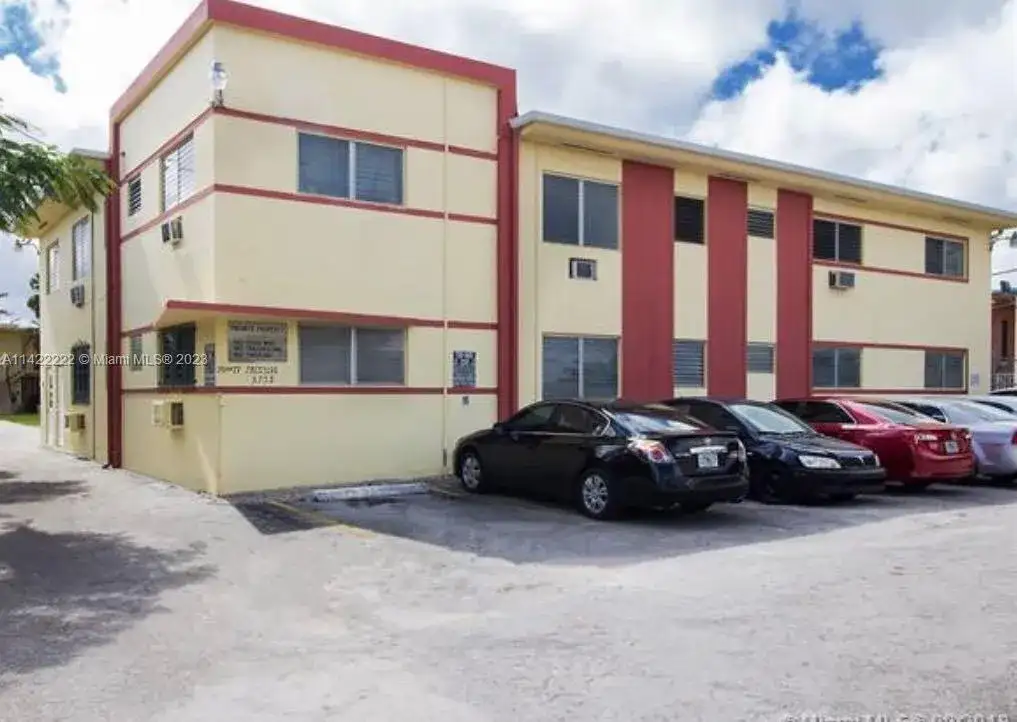 71 NW 76th St # 16, Miami FL 33150 photo 2