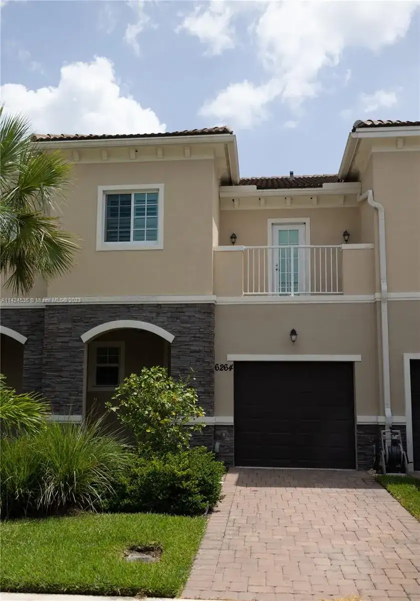 6264 SE Portofino Cir, Hobe Sound FL 33455 photo 2