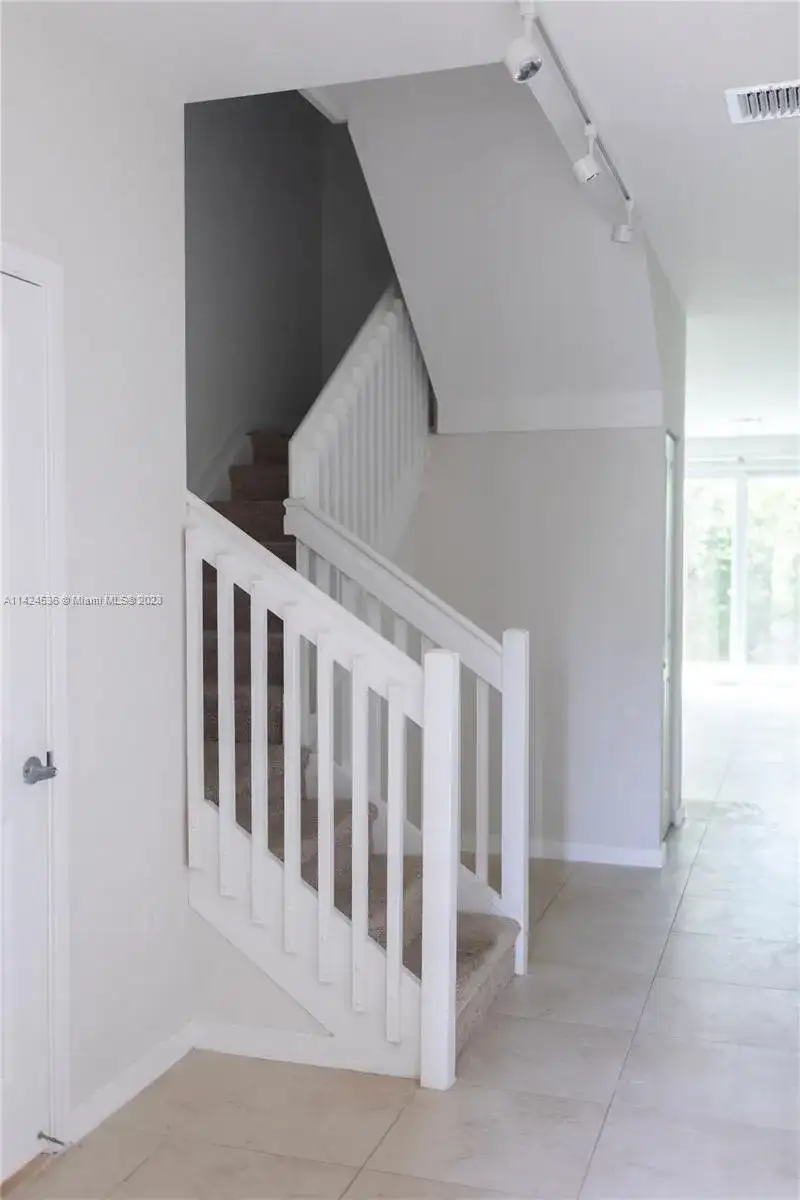 6264 SE Portofino Cir, Hobe Sound FL 33455 photo 3