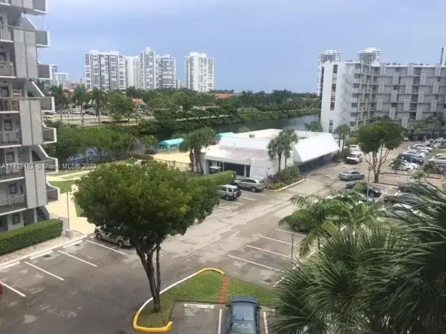 3475 N Country Club Dr # 514, Aventura FL 33180 photo 3