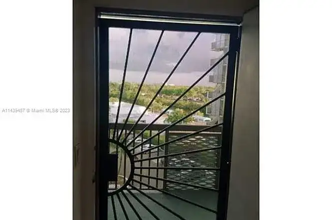 3475 N Country Club Dr # 514, Aventura FL 33180 photo 4