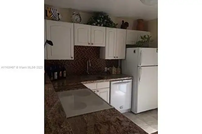 3475 N Country Club Dr # 514, Aventura FL 33180 photo 5