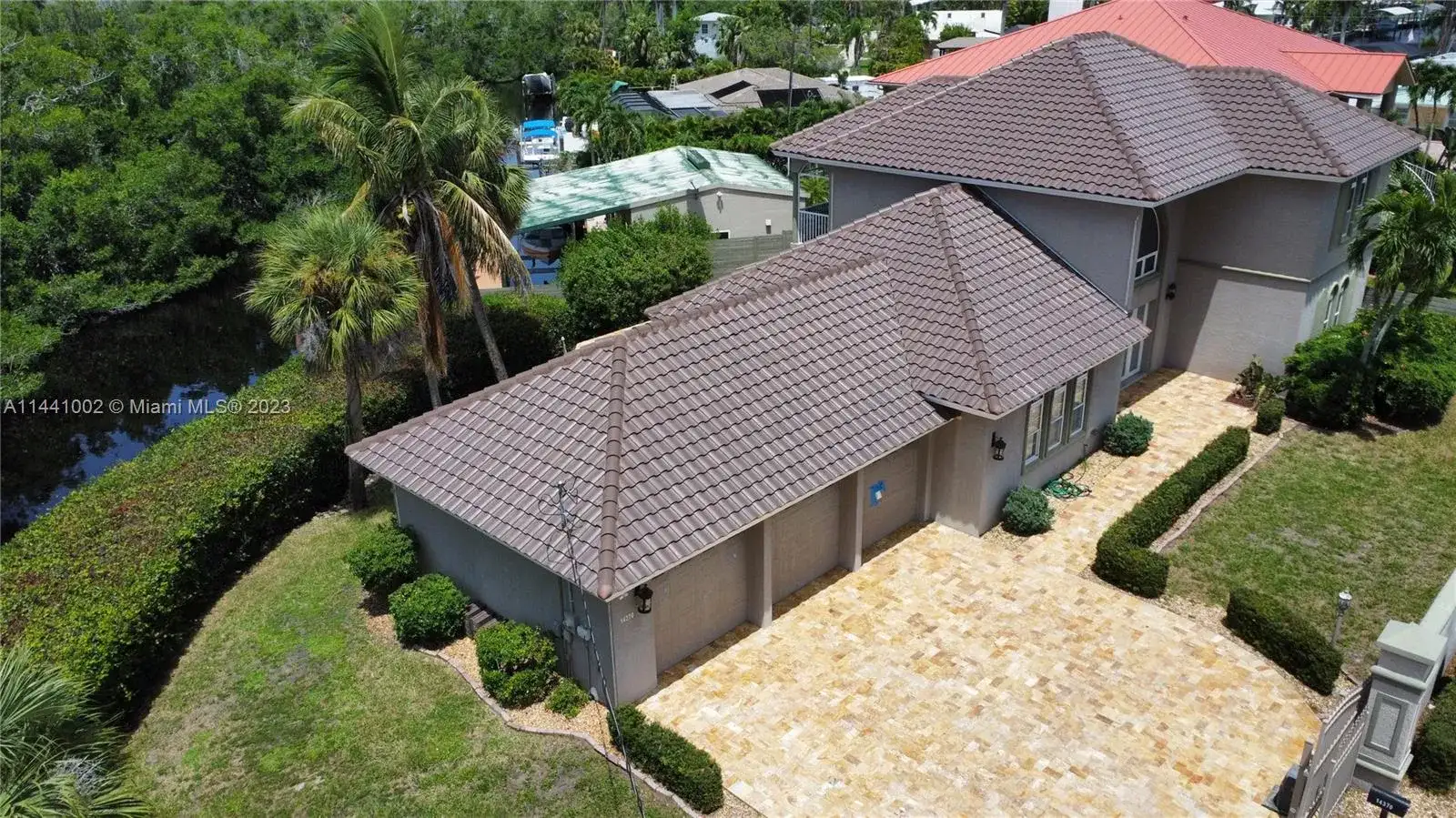14370 McGregor Blvd, Fort Myers FL 33919 photo 3