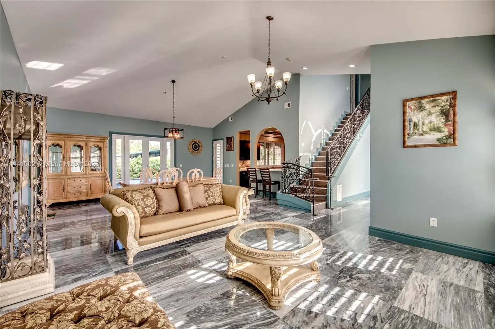 14370 McGregor Blvd, Fort Myers FL 33919 photo 5