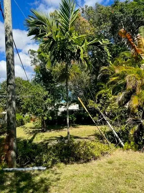 821 NE 120th St, Biscayne Park FL 33161 photo 4