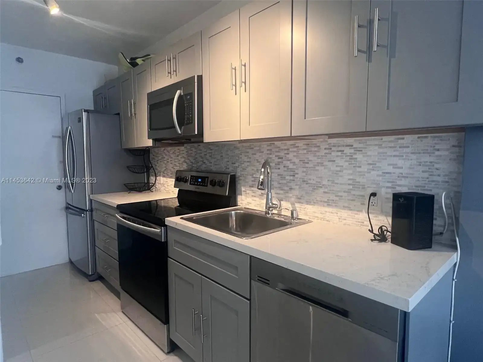 100 Lincoln Rd # 501, Miami Beach FL 33139 photo 3
