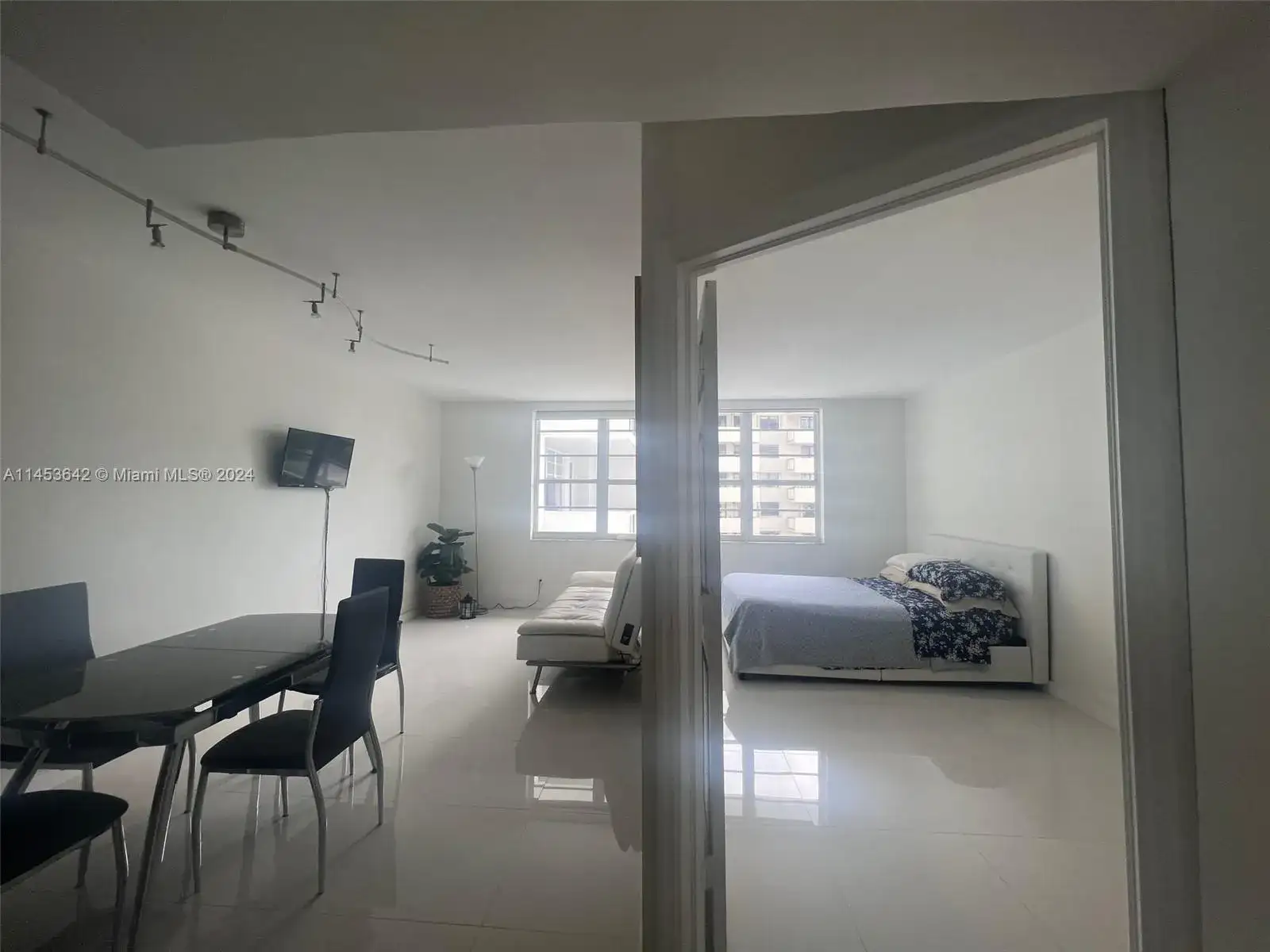 100 Lincoln Rd # 501, Miami Beach FL 33139 photo 4
