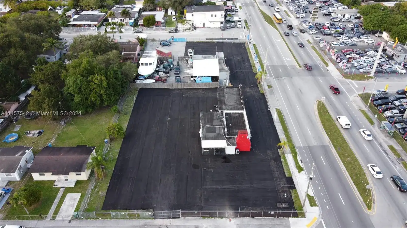 9800 NW 27th Ave, Miami FL 33147 photo 2