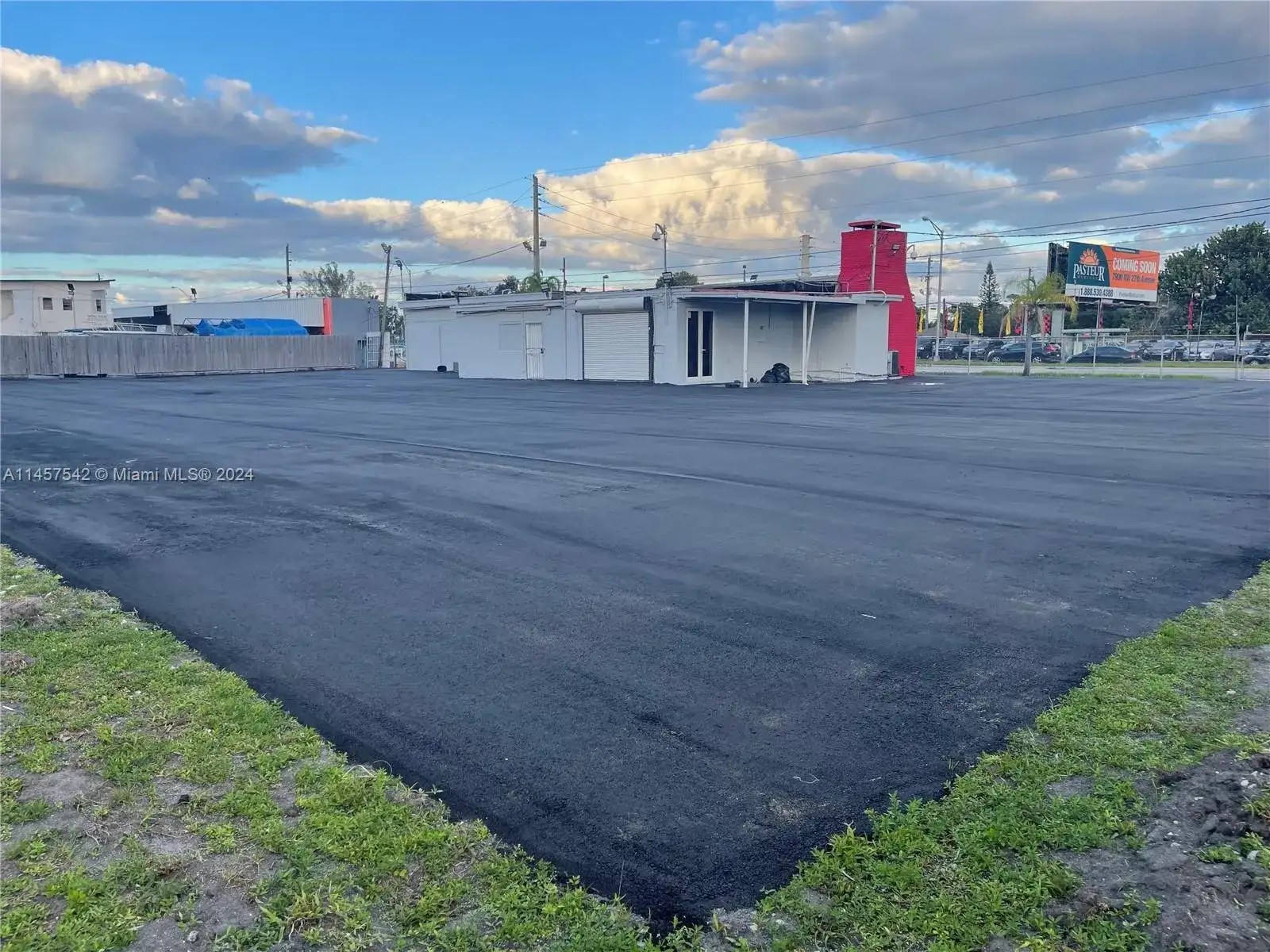 9800 NW 27th Ave, Miami FL 33147 photo 4