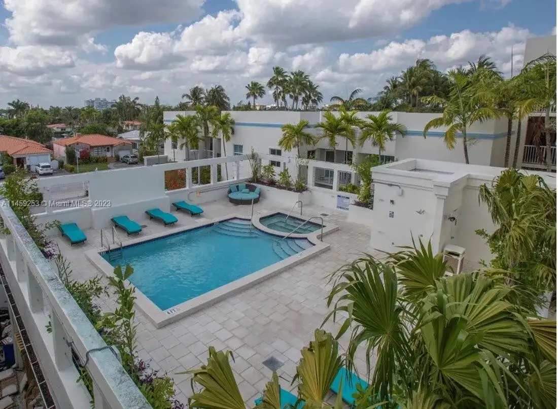 9172 Collins Ave # 212, Surfside FL 33154 photo 3