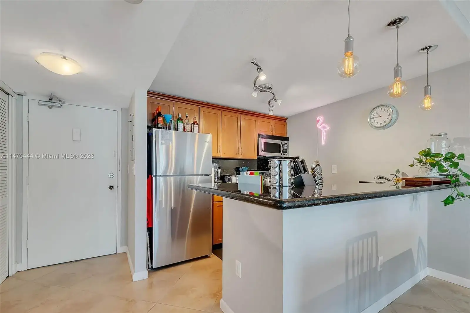 465 Ocean Dr # 804, Miami Beach FL 33139 photo 2
