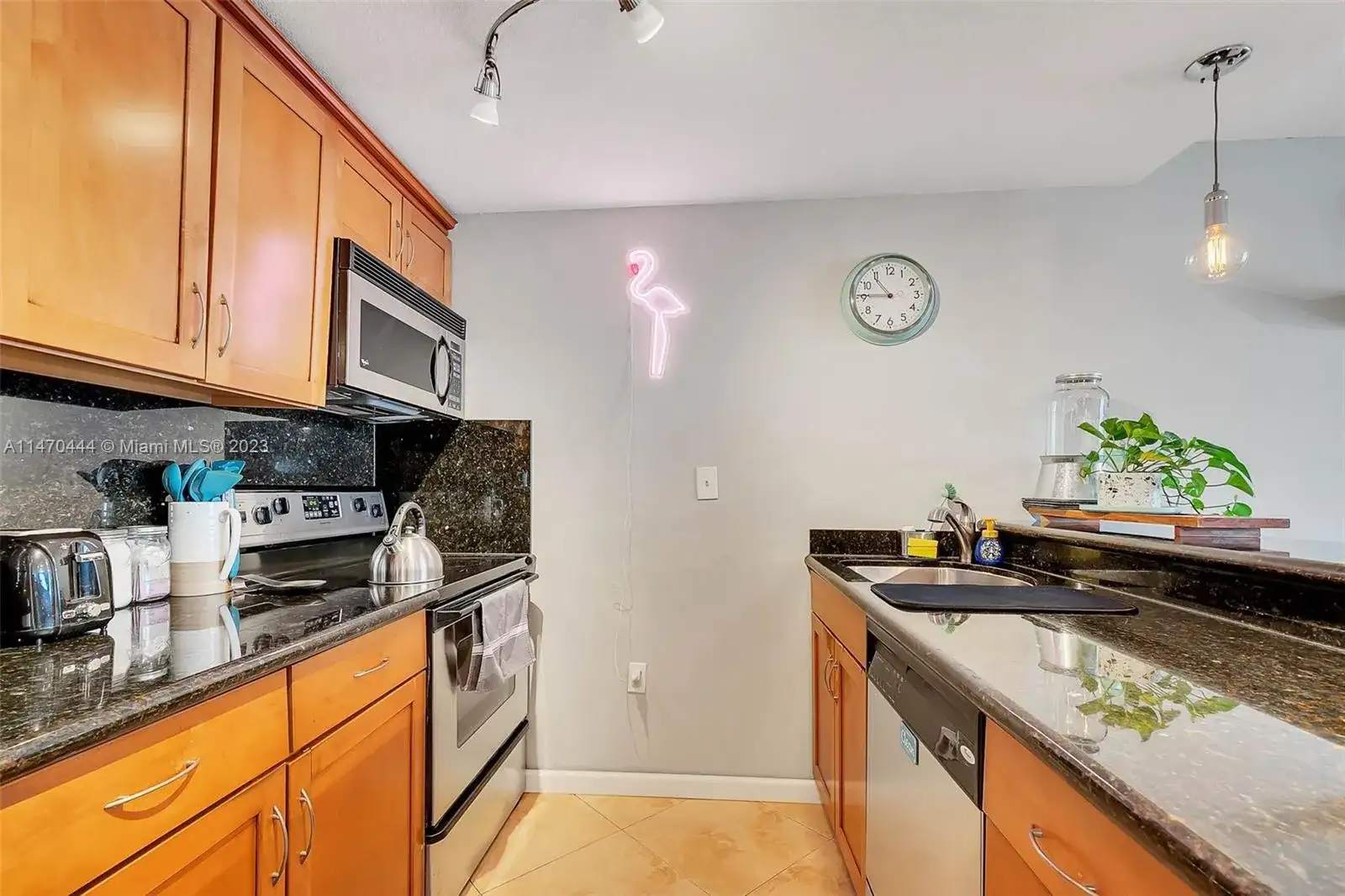 465 Ocean Dr # 804, Miami Beach FL 33139 photo 3